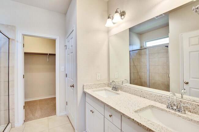 Building Photo - 8008 Massa Dr