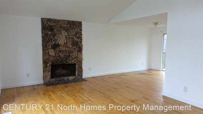 Building Photo - 3 br, 2.5 bath House - 1511 Newport Ct SE