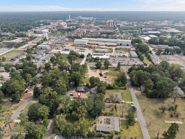 Building Photo - 714 N 29th Ave