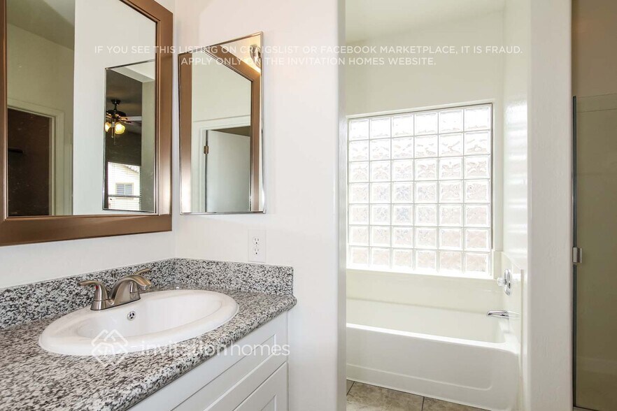 Building Photo - 16338 N 168th Dr