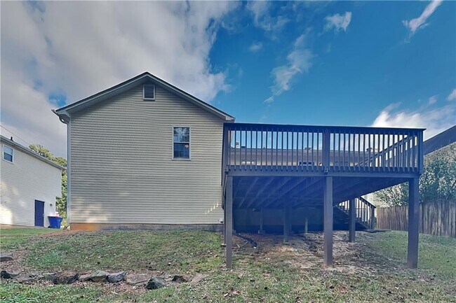 Building Photo - 102 Ashford Dr