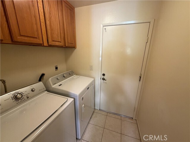 Building Photo - 5731 E Crater Lake Ave