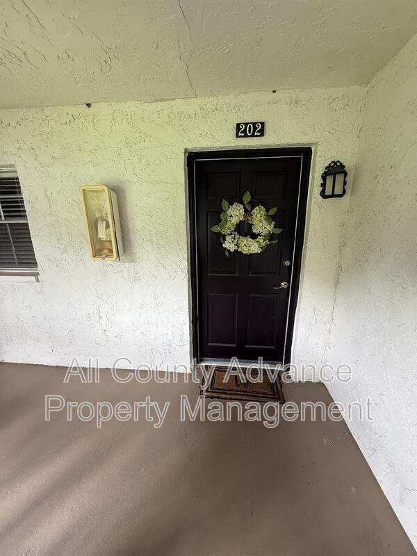 Building Photo - 230 N Bayshore Blvd
