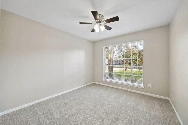 Building Photo - 16114 Cypress Valley Dr