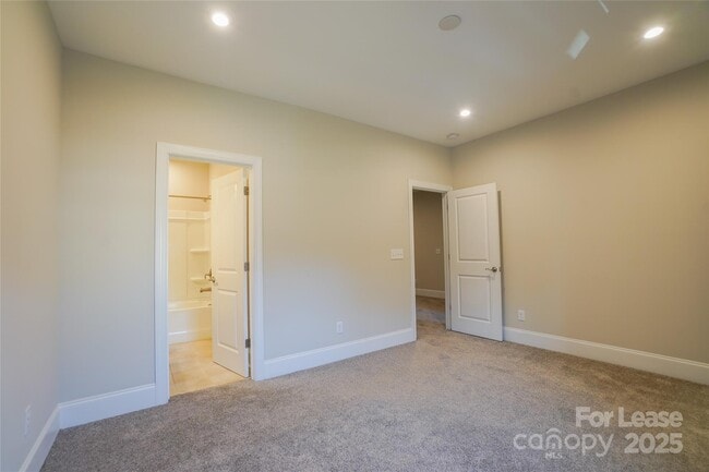 Building Photo - 20220 Shaffer Bach Ln