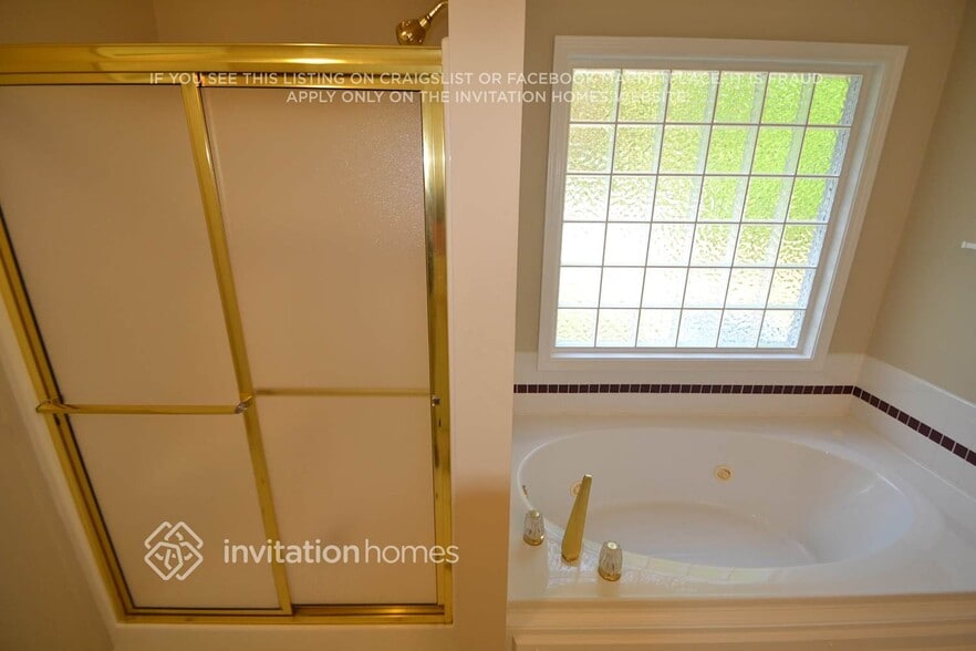 Building Photo - 2999 Orchard Rd SW