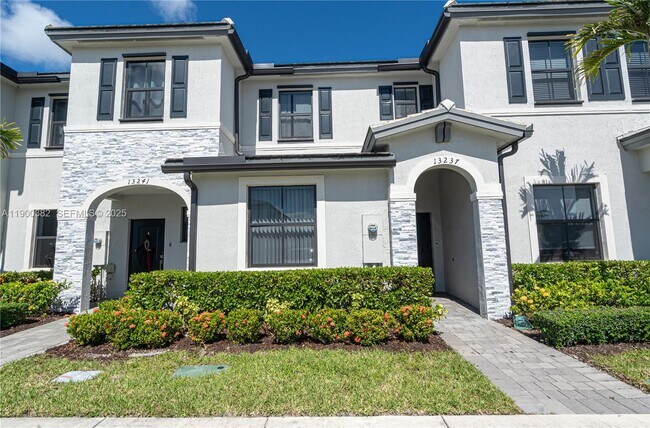 Building Photo - 13237 SW 286th Terrace