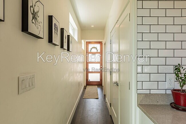 Building Photo - 3520 Quivas St