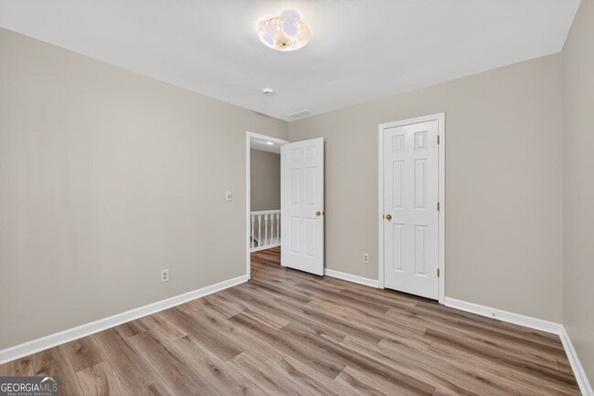 Building Photo - 5917 S Deshon Ct