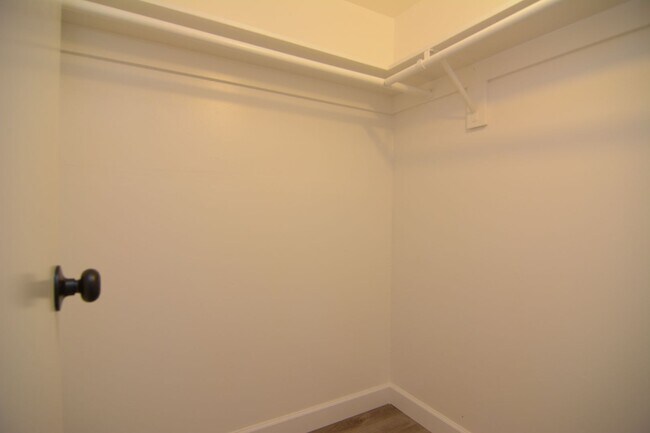 Building Photo - Well Maintained 3 Bedroom 2 Bath Home! Located in a Desirable North Tucson Location! Short Term R...