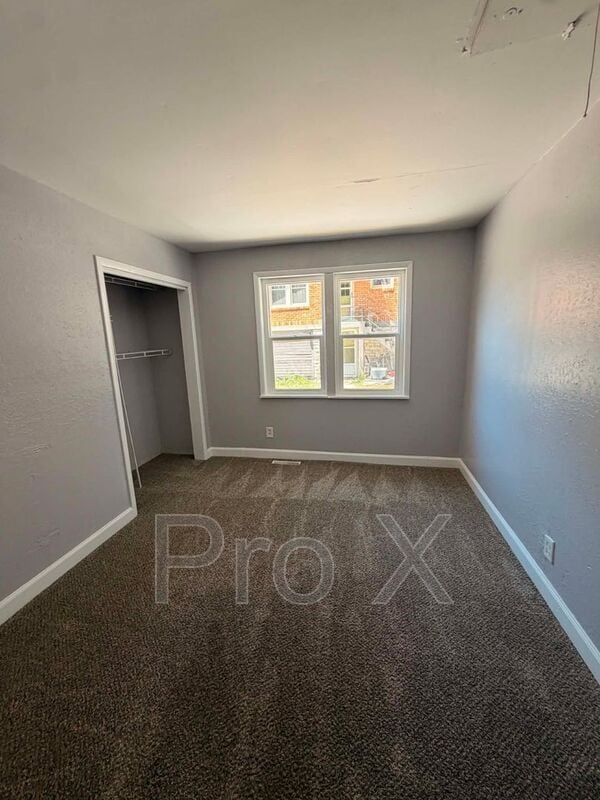 Building Photo - 3414 Oak Ridge Dr