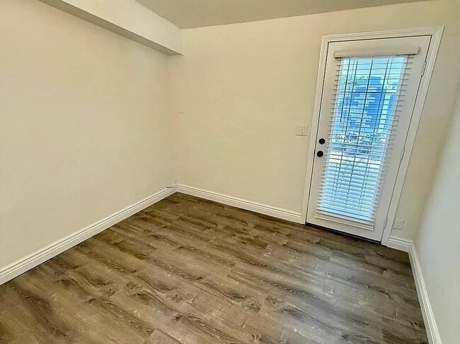 Building Photo - 2028 W Oldfield St