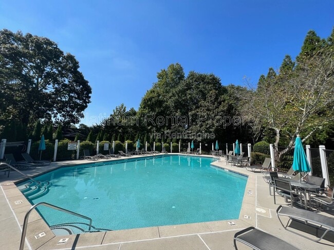 Building Photo - 1030 Kilmington Ct