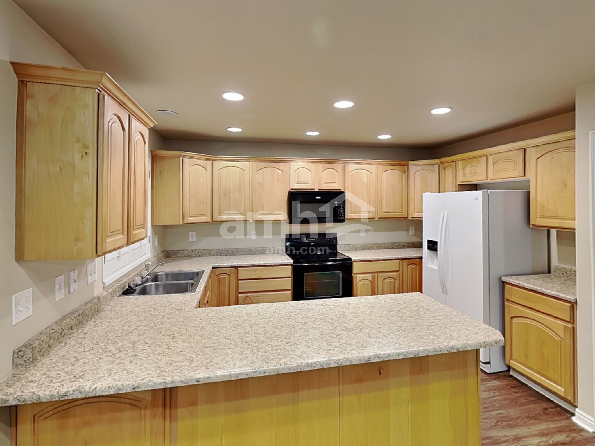 Building Photo - 932 Foxboro Dr