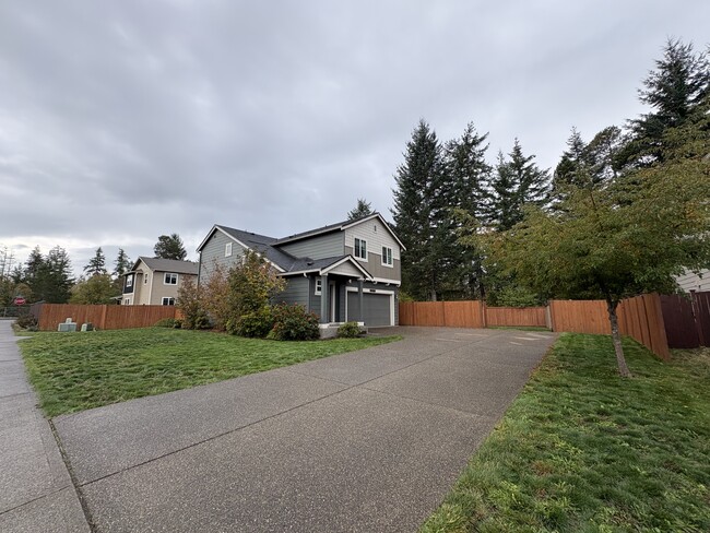 Building Photo - 325 Watercress St