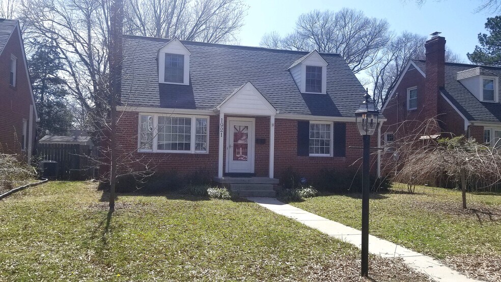 Building Photo - 1921 Wilmington Ave