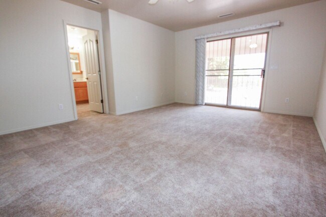 Building Photo - 4 Bedroom Home with 3 Car Garage in PV!