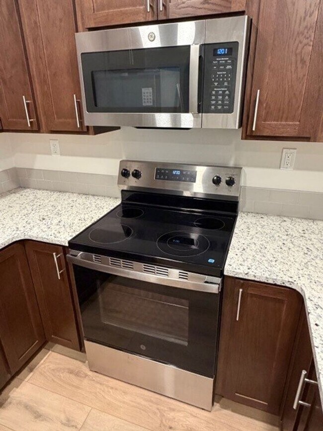 Building Photo - 11297 Bluefield Dr