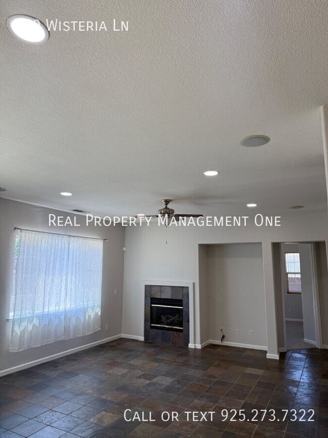 Building Photo - 270 Wisteria Ln