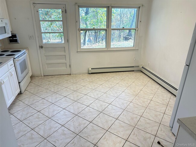 Building Photo - 14 S Delaware Dr