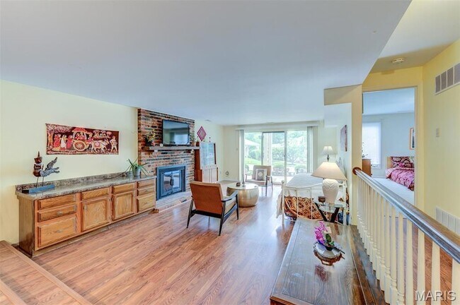 Building Photo - 14991 Broadmont Dr