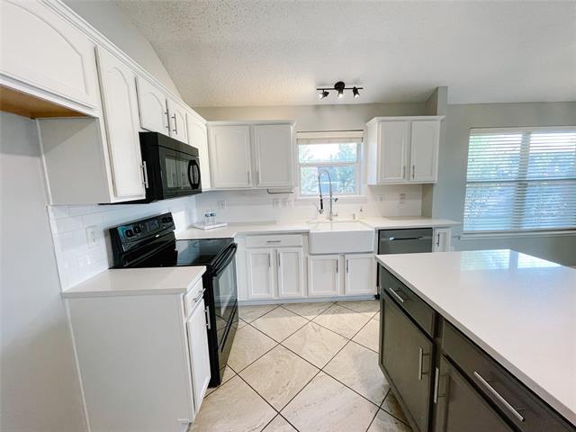 Building Photo - 9570 Revolution Way