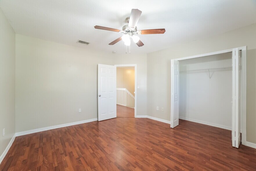Building Photo - 12465 SW 120th Ave