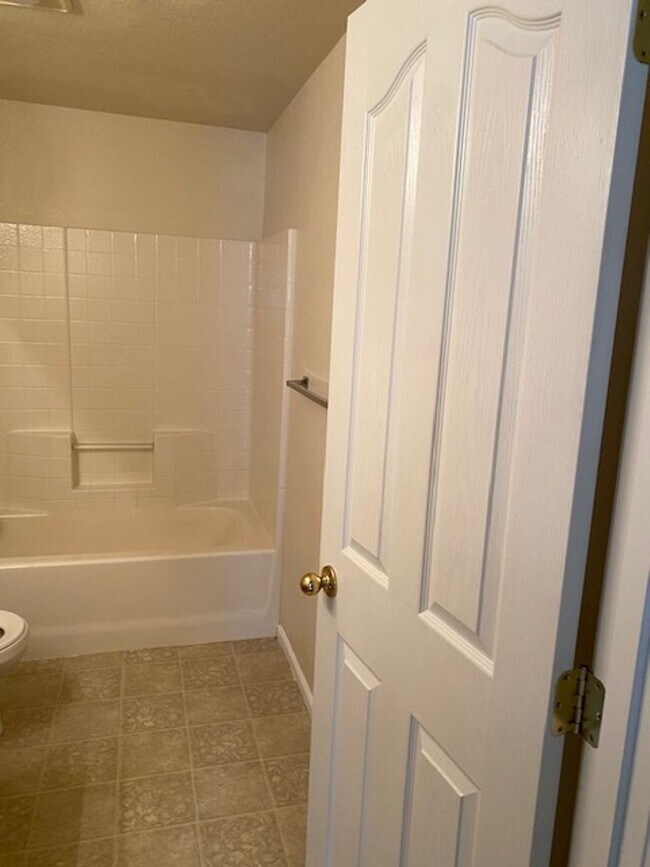 Building Photo - 2210-2214 ARLINGTON