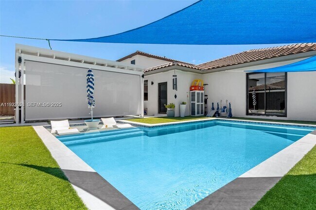 Building Photo - 11939 SW 241 Ter