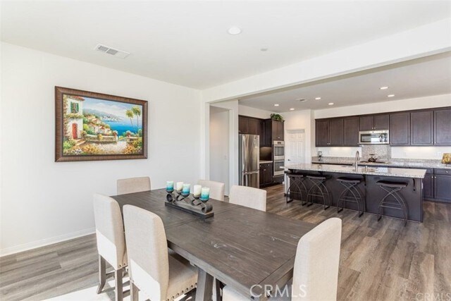 Building Photo - 24125 Montecito Dr