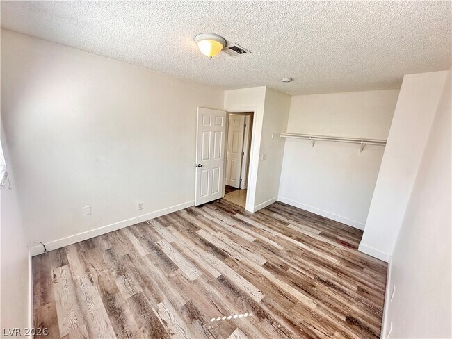 Building Photo - 5238 Greene Ln