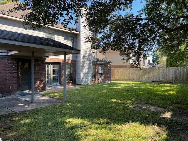 Building Photo - 462 Everington Dr