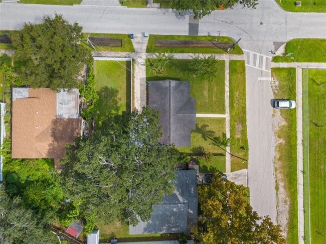 Building Photo - 5201 S Quincy St