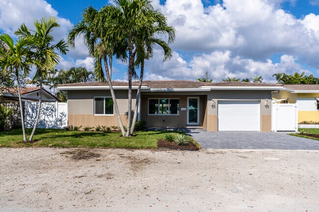 Building Photo - 2001 NE 17th Way