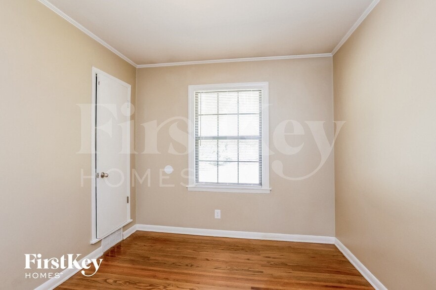 Building Photo - 5359 Blackwell St