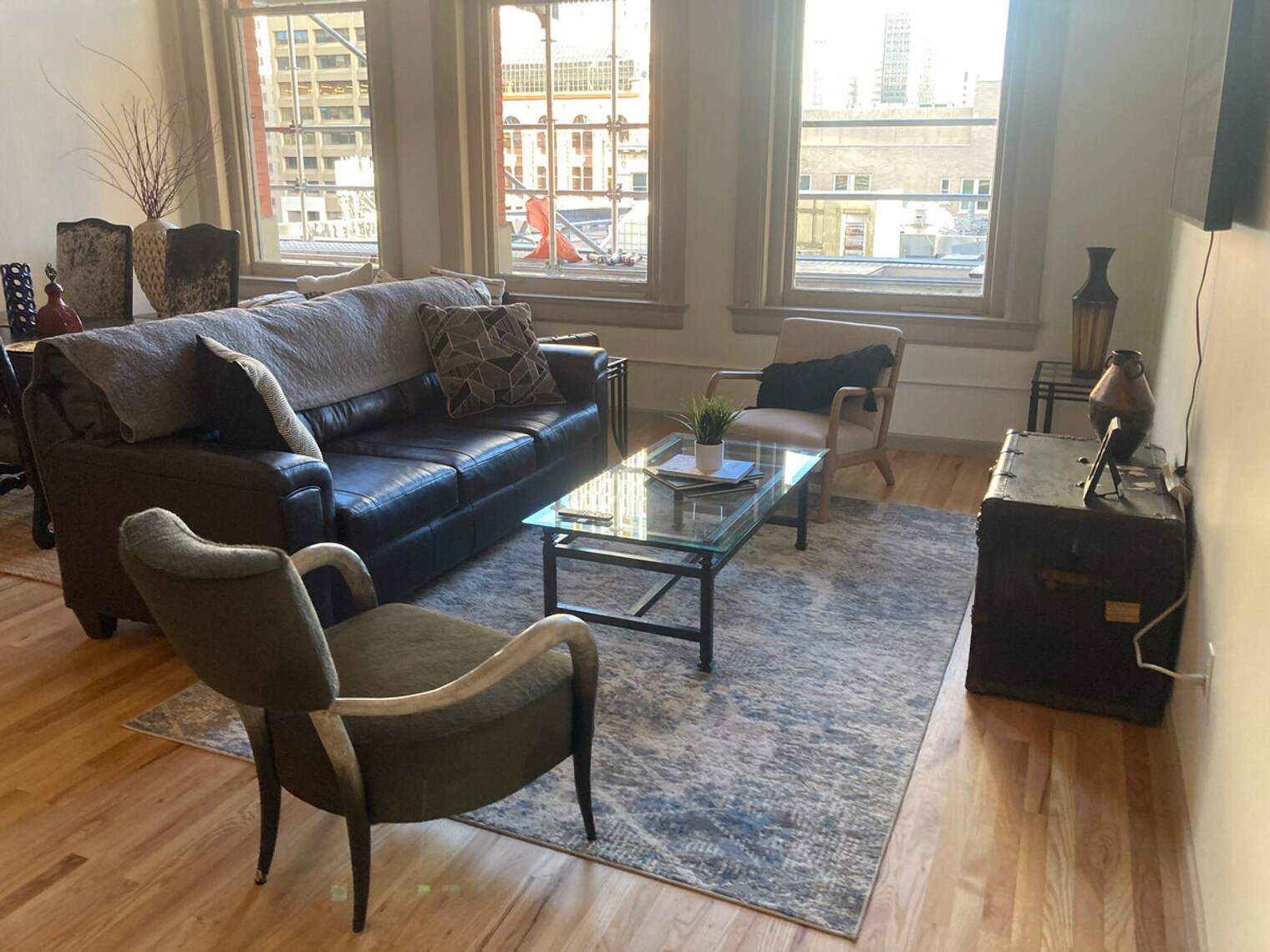 Building Photo - 1555 California St