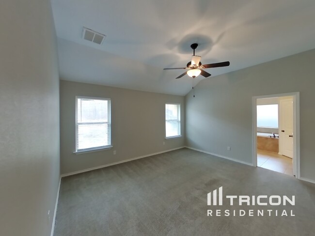 Building Photo - 4206 Sapphire Ln