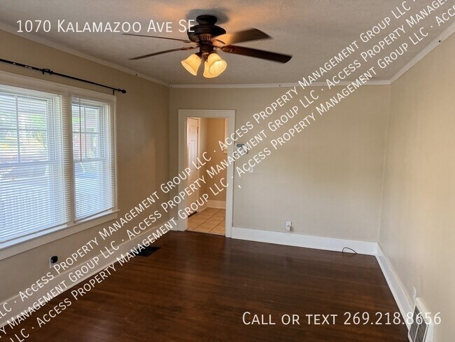 Building Photo - 1070 Kalamazoo Ave SE