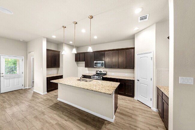 Building Photo - Greenbelt - Cul De Sac - Oversized Homesite