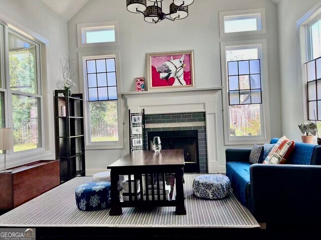 Building Photo - 303 Evesham Ave