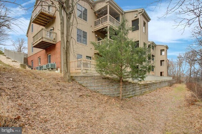 Building Photo - 14200 Northern Lights Drive