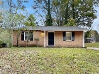 Building Photo - 1212 Armstrong Cir