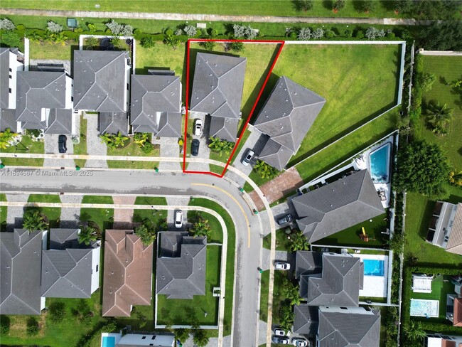 Building Photo - 4577 SW 173rd Ave