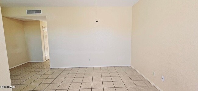 Building Photo - 3901 Van Buren Ave