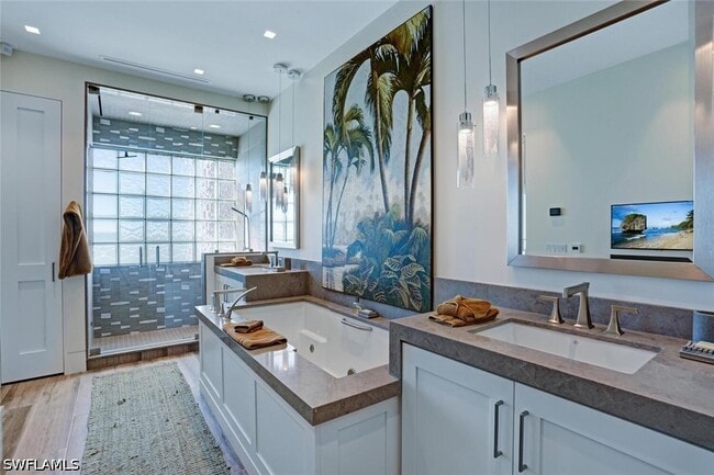 Building Photo - 255 Barefoot Beach Blvd