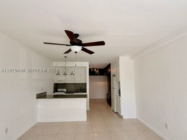 Building Photo - 2445 Lake Pancoast Dr