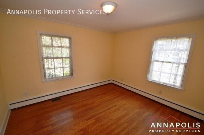 Building Photo - 208 Avondale Cir
