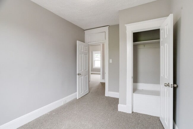 Building Photo - 2908 Oakley Ave