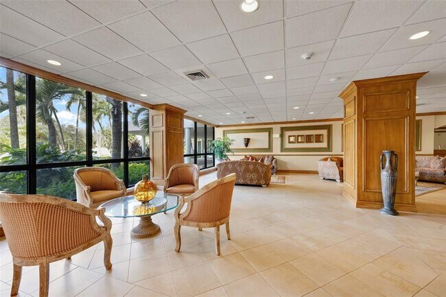 Building Photo - 5100 N Ocean Blvd