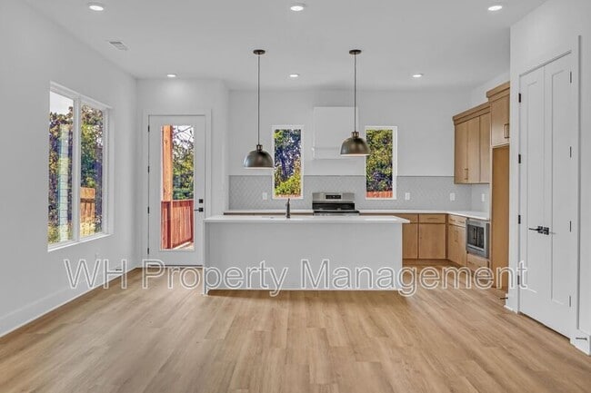 Building Photo - 3822 Tigerbelle Dr